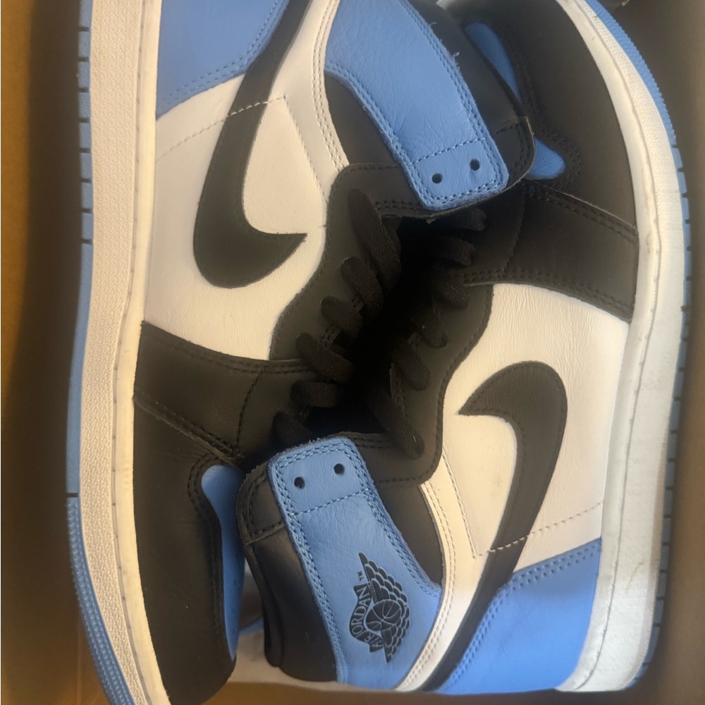 Jordan Men's Black, Blue, and White Sneakers
